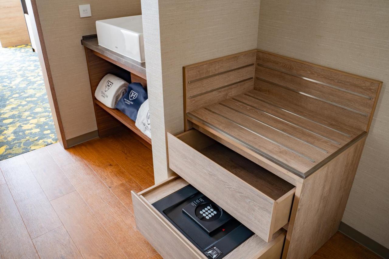 The Royal Park Canvas - Sannomiya Hotel 4*